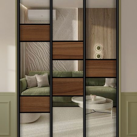 Двери-купе зеркальные 3 шт. + вставки ЛДСП + горизонтальные делители